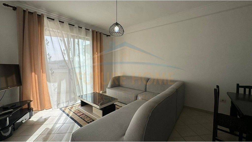 Shitet, Apartament 2+1, Pallatet Romario, Unaza e Re