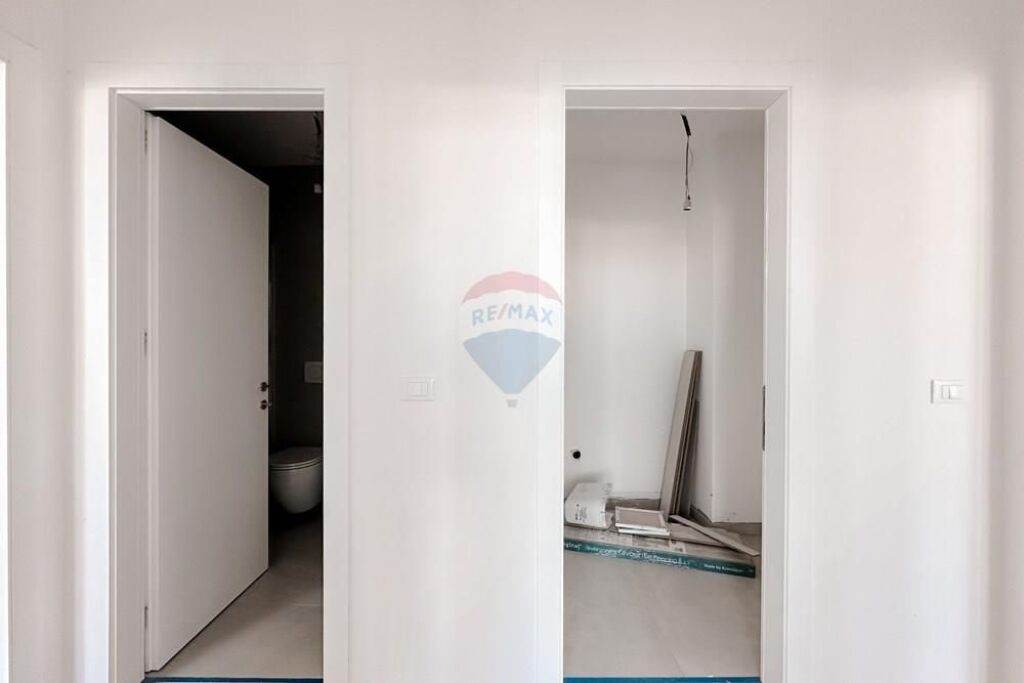 Ambient zyre per qira ne kompleksin Lake View