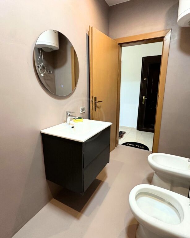 Apartament për shitje