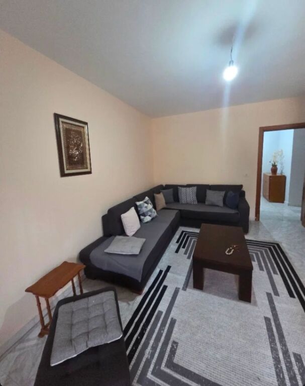 Jepet 3+1 me qira Komuna Parisit