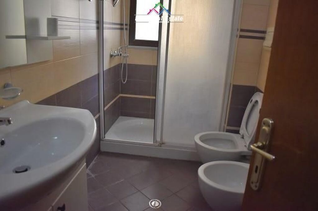 Apartament Me Qera 3+1 Tek 5 Maji ( ID B230207) Tirane