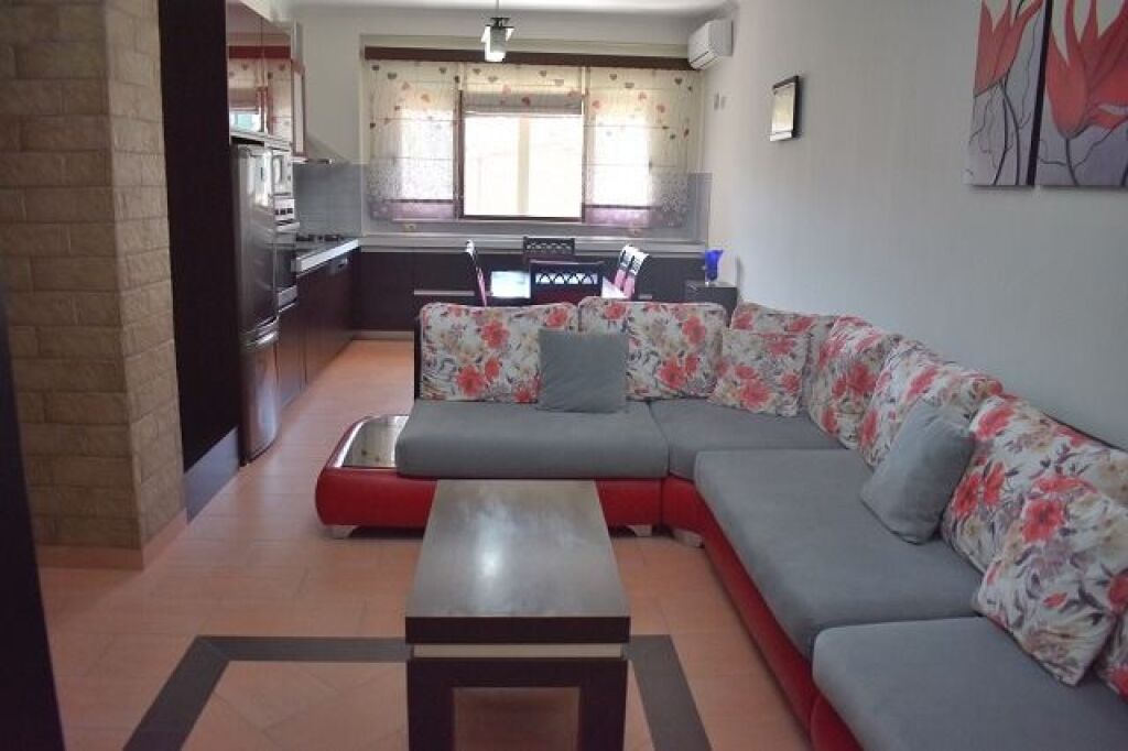 Apartament 2+1 me qera, 5 Maji