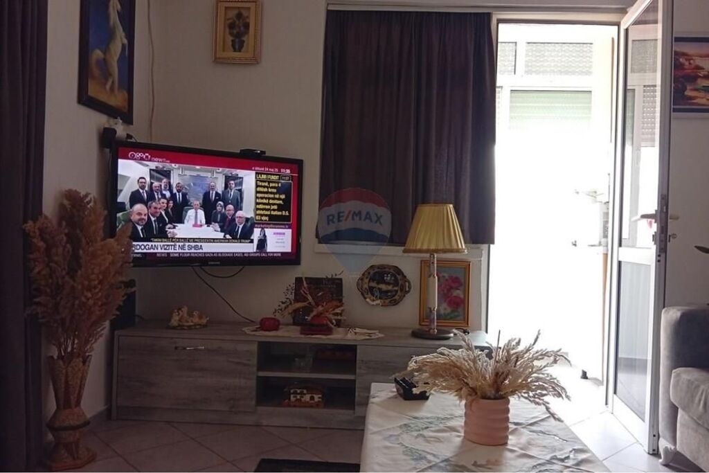 Apartament - Për Qira - Brryli, Tiranë