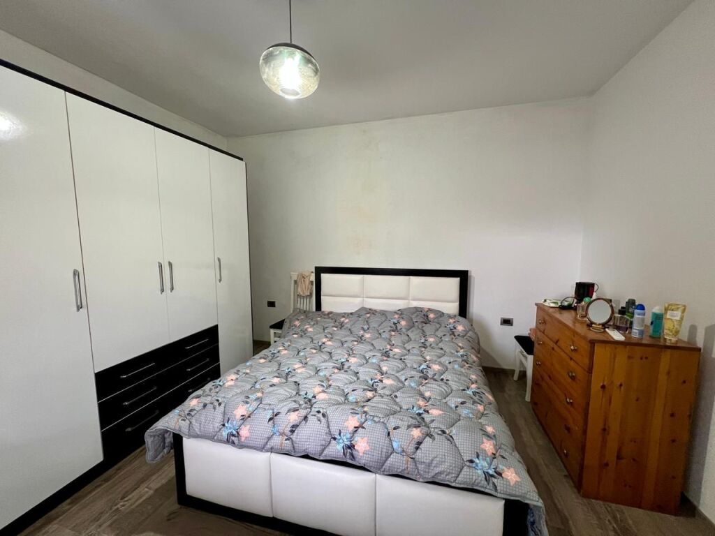 Shitet, Shtëpi Private 2-Katëshe”, Boboshticë-Korçë.