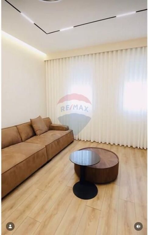 Apartament ne shitje 2+1 te Bulevardi Blu,Kamez