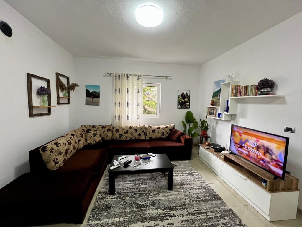 Shitet, Shtëpi Private 2-Katëshe”, Boboshticë-Korçë.