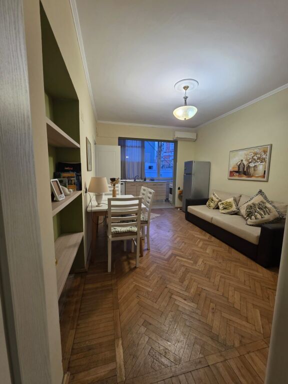 Qera | Apartament 1 + 1 + POST Parkimi | Qendër Dollari | 600 €/muaj