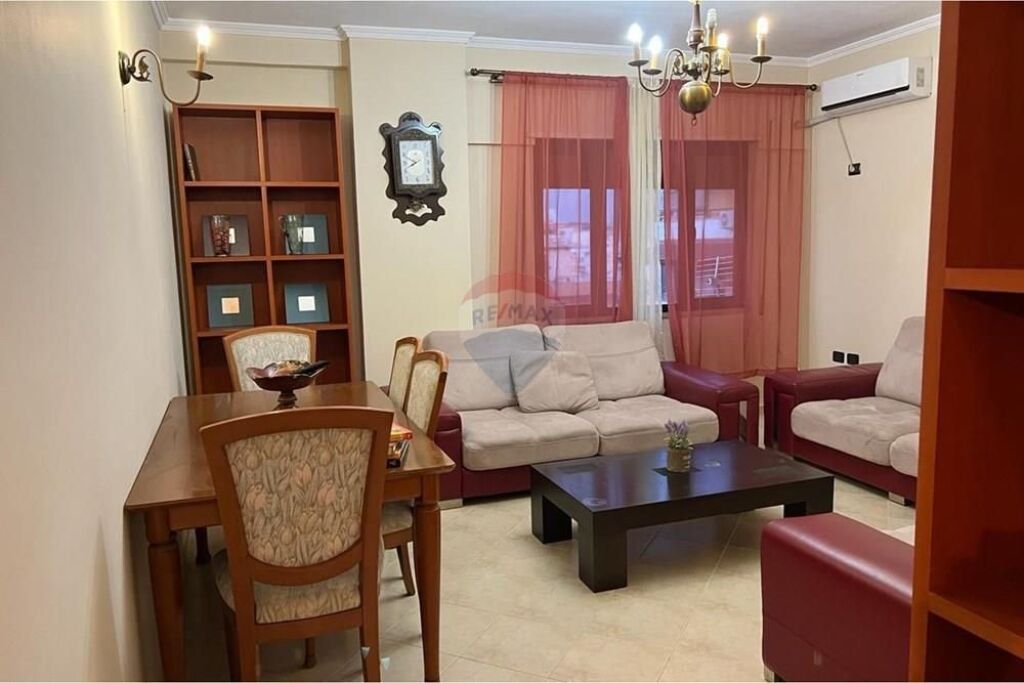 Apartament - Për Qira - Kodra e Diellit 1, Tiranë