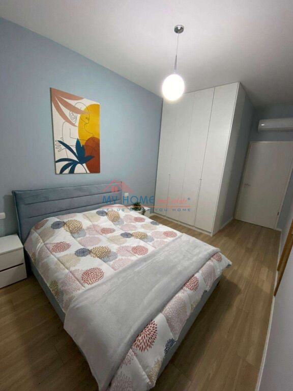 Apartament 1+1 me qera Kompleksi Kontakt 21 Dhjetori ne Tirane