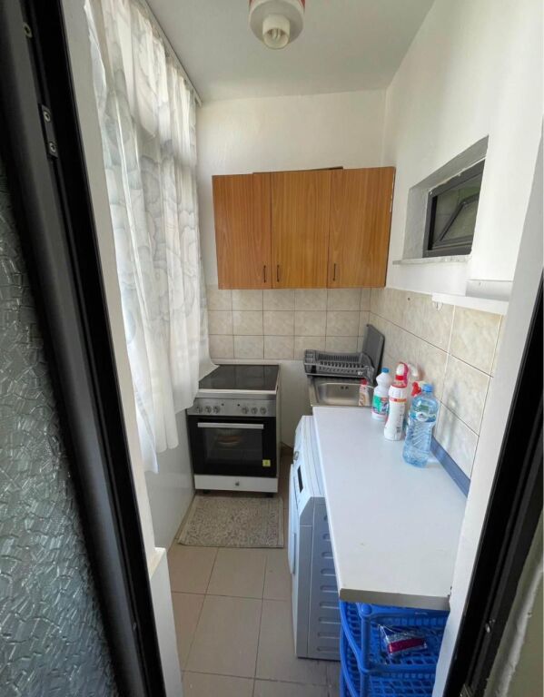 Ish Parku Autobuzave  Shesim apartament garzonier