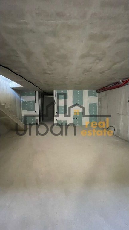 Shitet, Vilë 4 Katëshe, Pranë TEG, Tiranë - 800.000€ |411m²