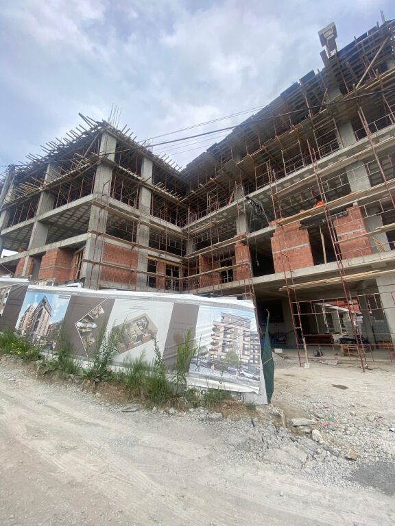 Shitet Apartament 2+1, Paskuqan, Tirane . Empire66923