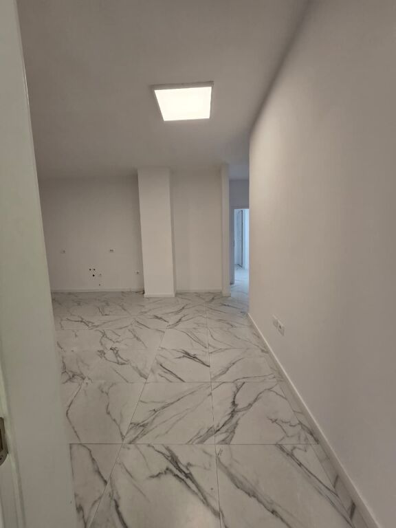 Jepet me qira zyrë,Delijorgj