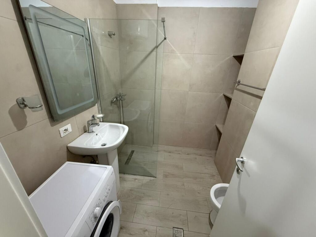 📣 AFFITTO Appartamento 1+1 📍 Sauk Vicino alla Rotonda ✨ 💶 Prezzo 40.000 Lek/Mese