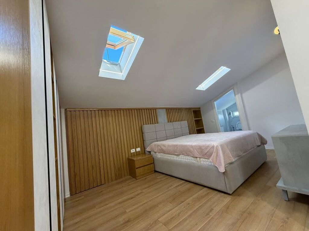 🌿 Penthouse  me Qira – Secret Garden, pranë TEG