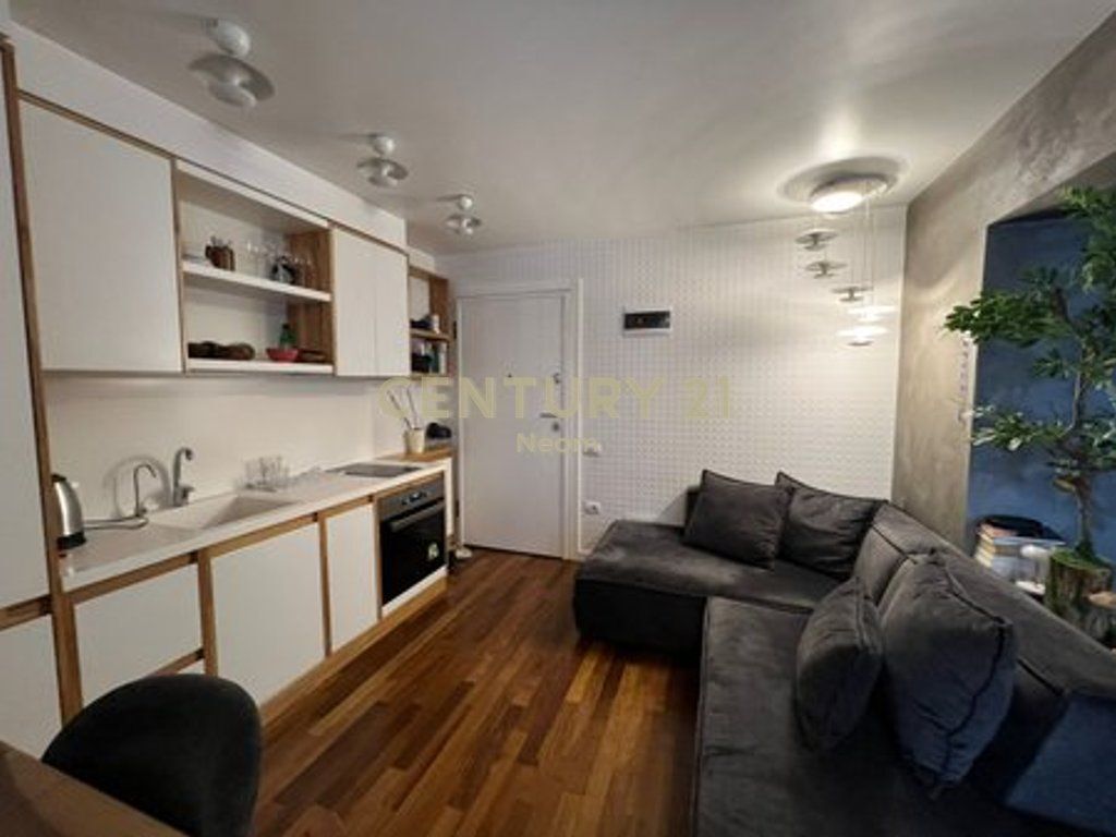 Apartament 1+1 per shitje tek Myslym Shyri