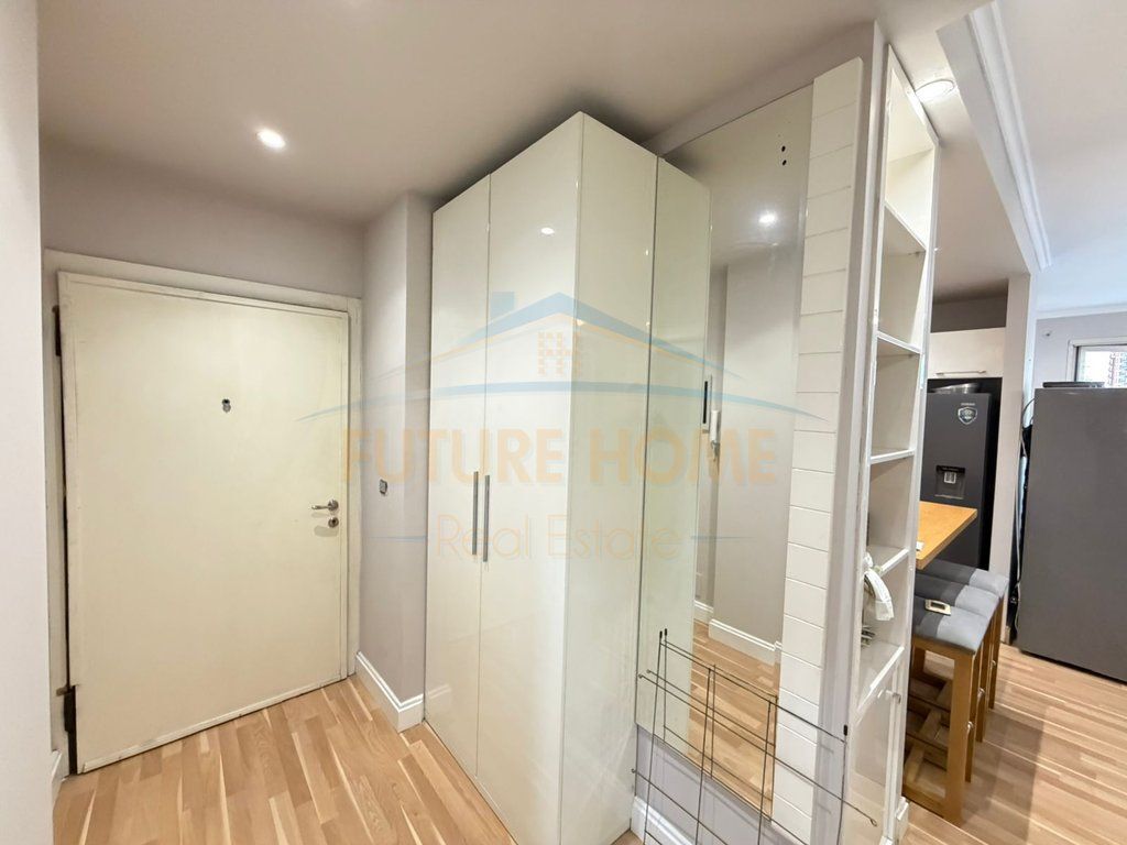 Qira, Apartament 3+1+2, Stacioni Trenit, Tiranë