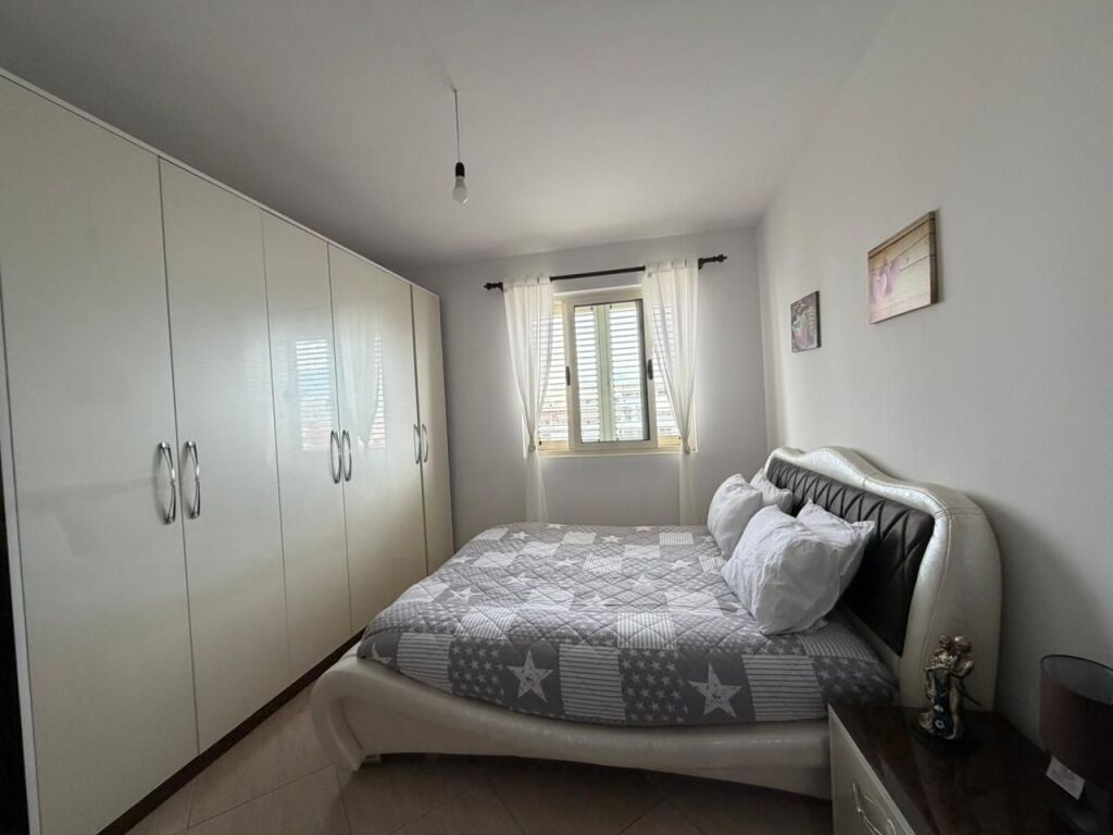 Affittiamo 2+1 kodra e diellit