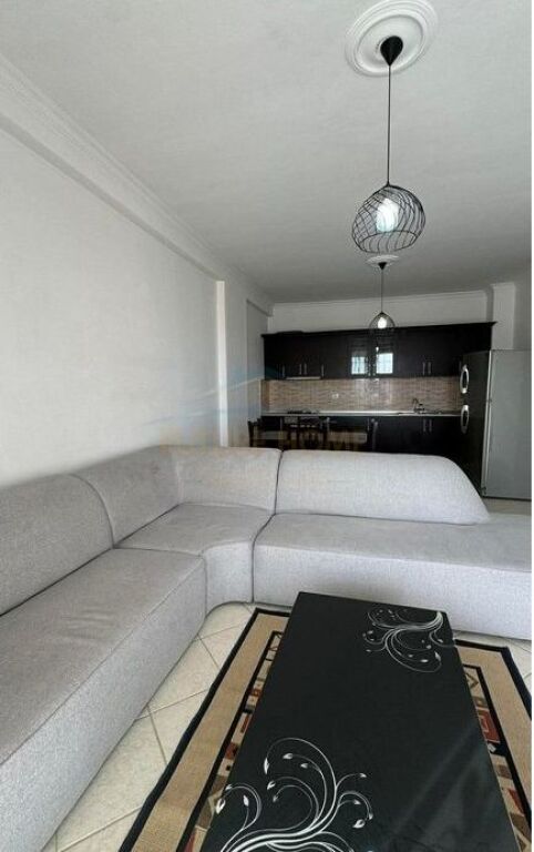 Shitet, Apartament 2+1, Pallatet Romario, Unaza e Re