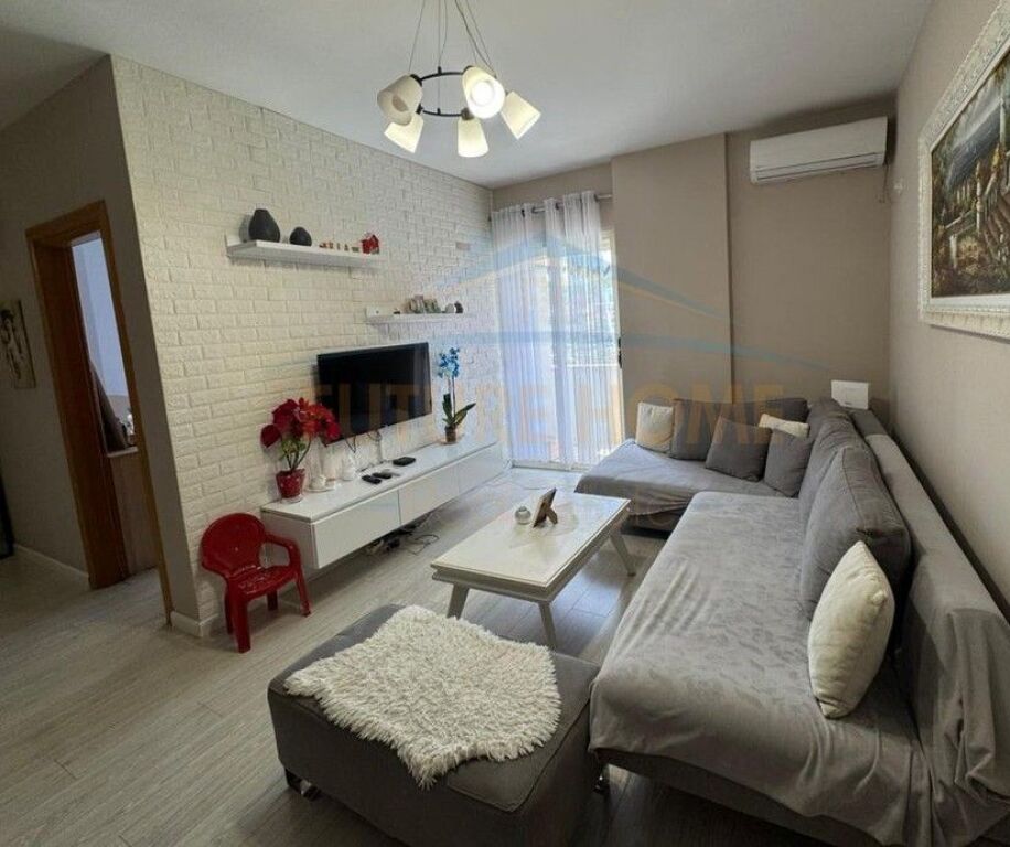 Shitet, Apartament 1+1, Fabrika e Miellit, Tirane