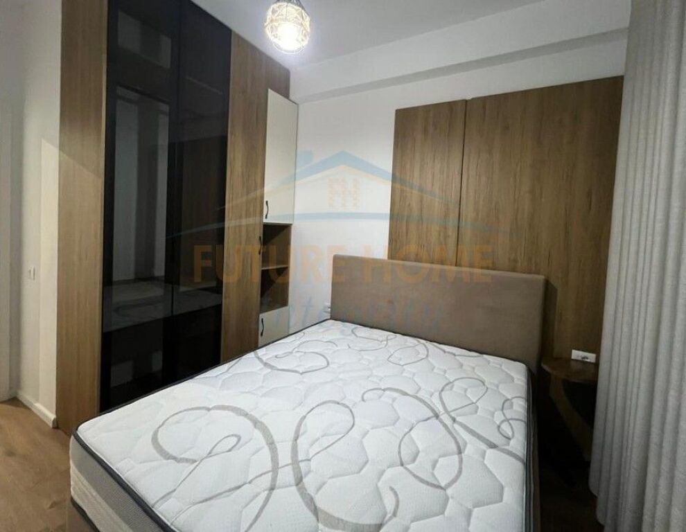 Affitto, Appartamento 1+1, Complesso Kadiu, Tirana.