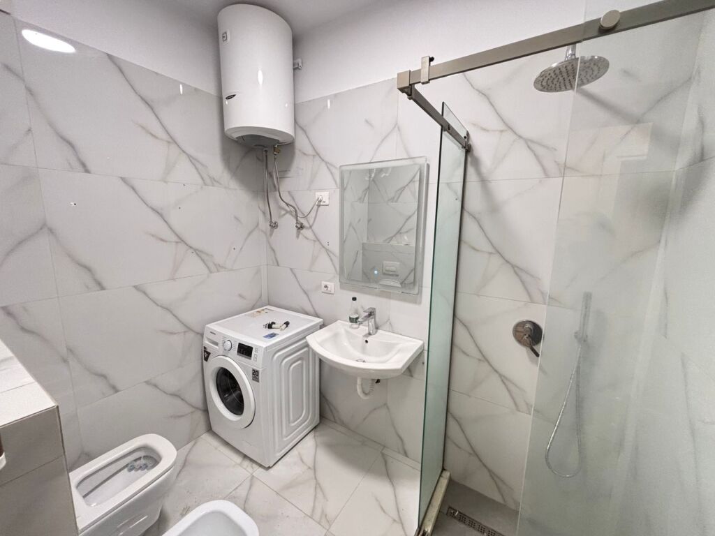 Apartament 2+1+2 me qera tek Rruga e Kosovareve