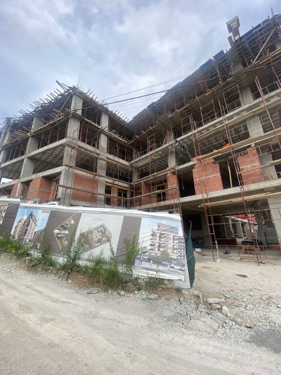 Shitet Apartament 1+1, Paskuqan, Tirane . Empire66924