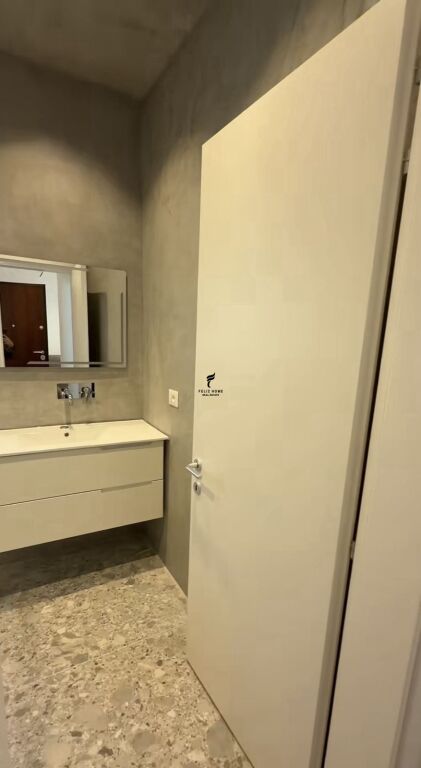 APARTAMENT ME QERA 1+1 BLLOK 80.000 LEKE FH-69318