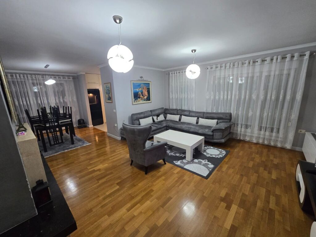 VENDESI APPARTAMENTO 3+1 21 DICEMBRE 350.000 EURO FH-69329