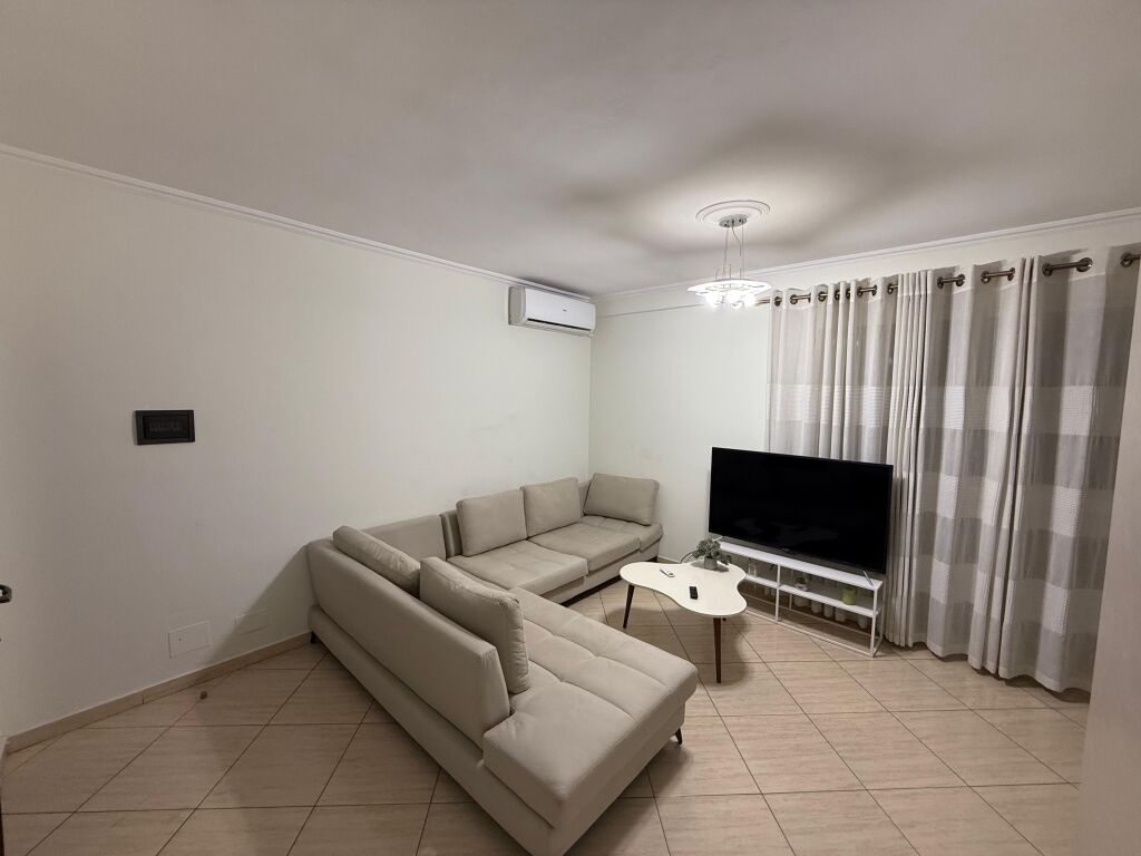 Apartament 1+1 me qira Ish Europiani
