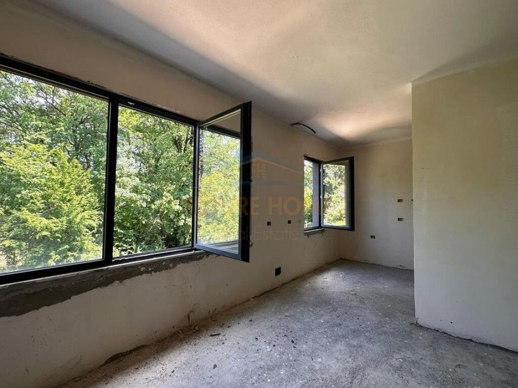 Shitet, Apartament 2+1+2, Xheluks Residence, Rruga e Elbasanit