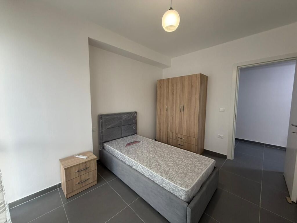 🏡Apartamente 3+1 Me qera 📍 5 maji 💸Cmimi 65000  leke