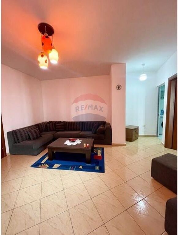 Apartament 1+1 me qira Perball Delijorgjit