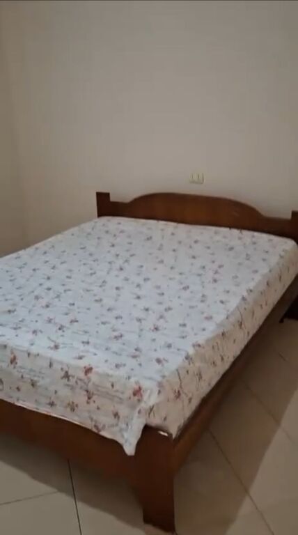 1+1,40.000 lek,Mbrapa Qendres Globe, Rruga Kavajes