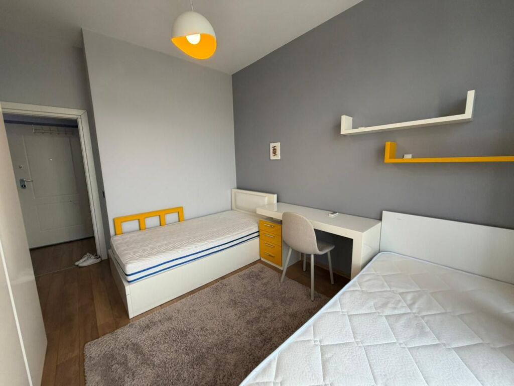 🏡Affittasi appartamento 2+1+2 vicino al Giardino Botanico 🌿 💰 Prezzo: 90.000 lek / mese