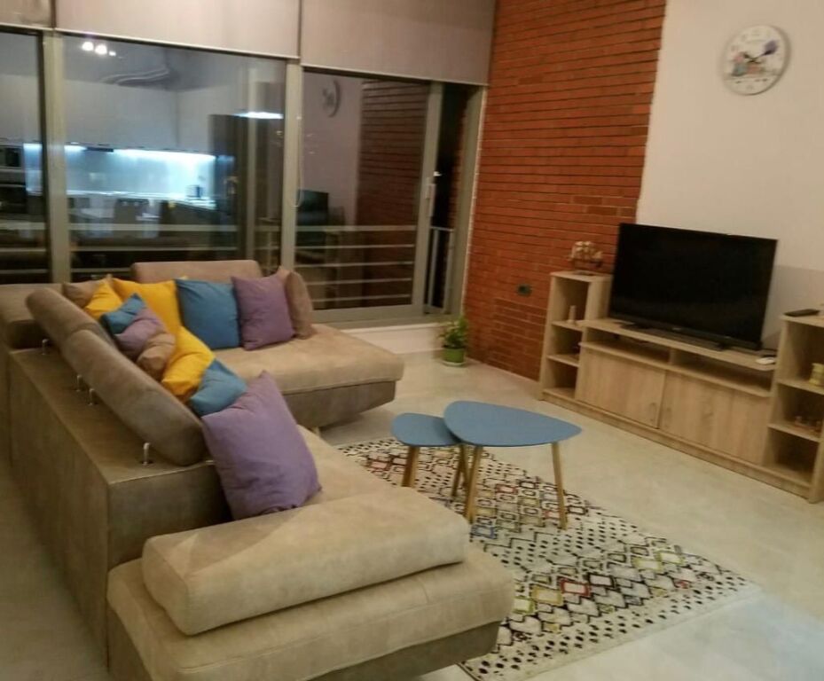 Jepet me qira 1+1 Rruga Myslym Shyri 600€