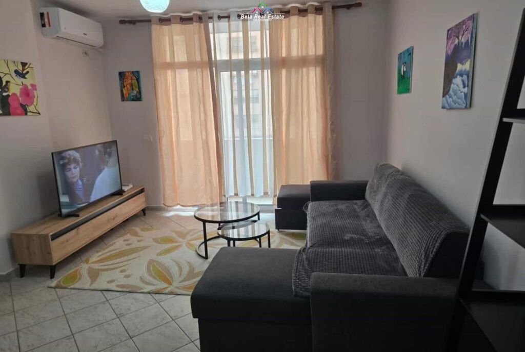 Appartamento In Affitto 1+1 Vicino Komuna e Parisit (ID B2101643) Tirana