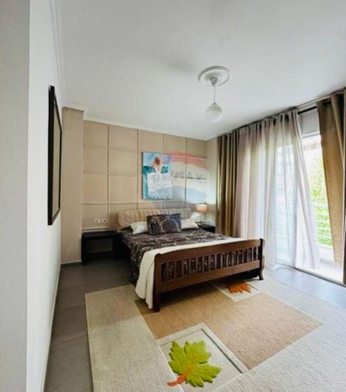 Apartament 2+1 Komuna e Parisit