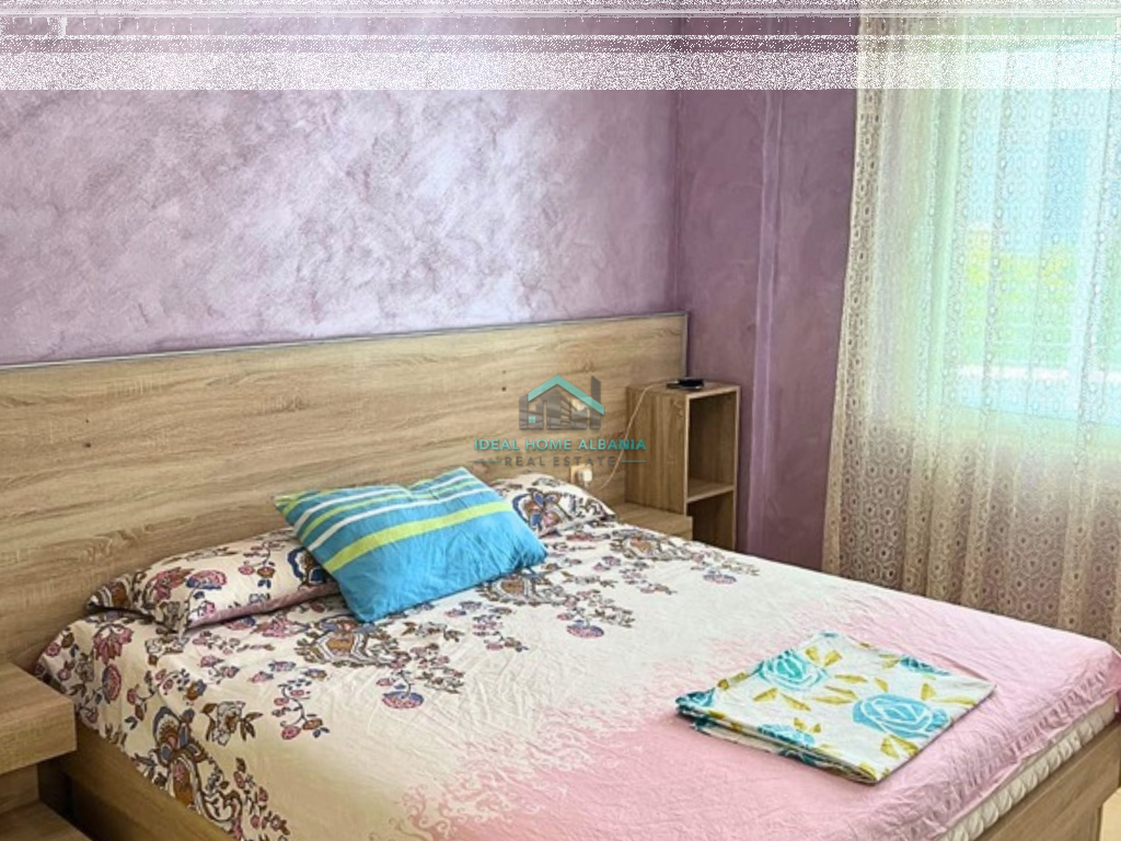 APARTAMENT 2+1 ME QERA – LUNGOMARE, VLORË