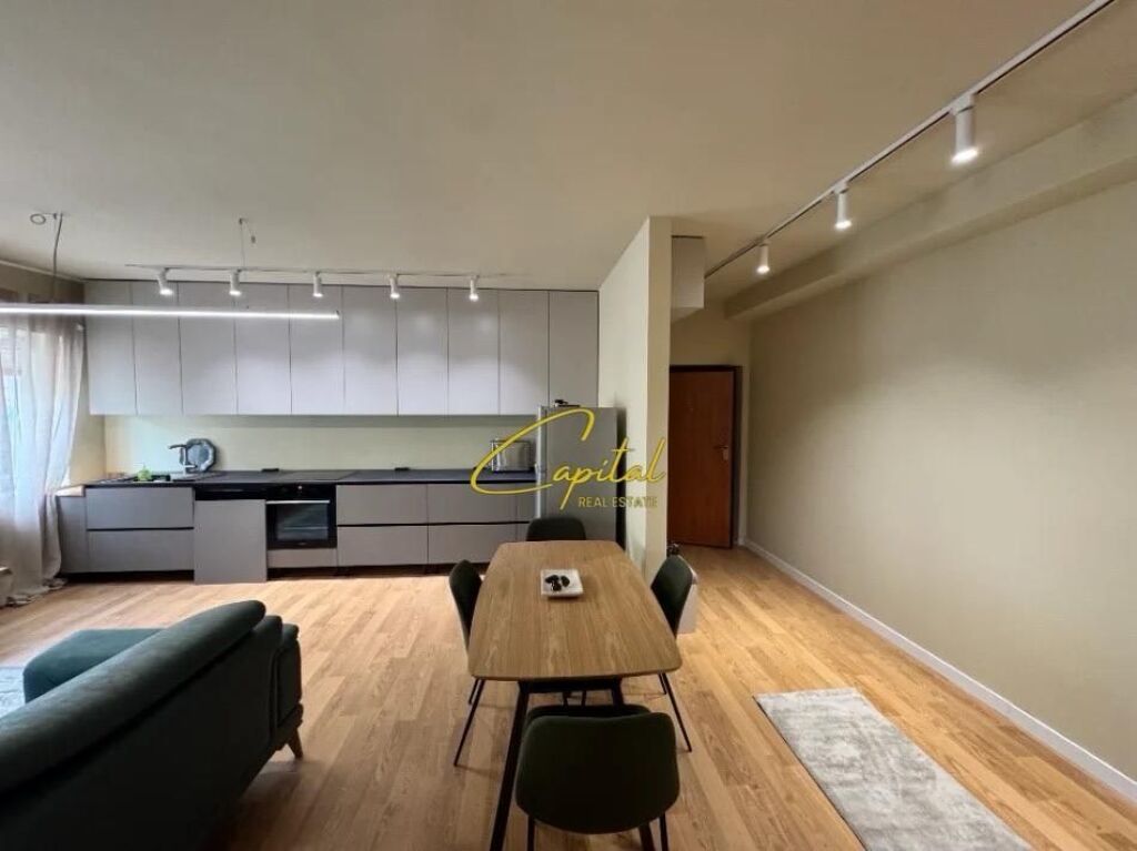 APARTAMENT ME QIRA 2+1 RRUGA E DURRESIT 1.100 EURO