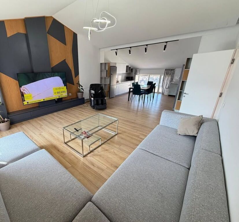 🌿 Penthouse me Qira – Secret Garden Residence, pranë TEG