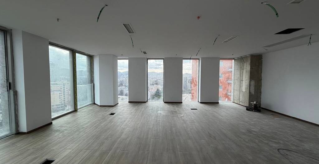 Zyre open space me qira tek Downtown One, Rruga Elbasanit