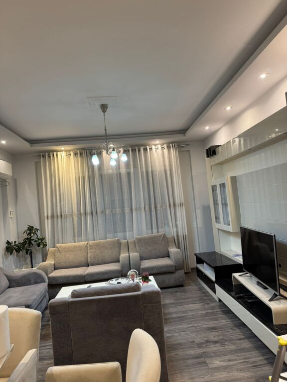 Okazion 2+1,te kopshti zologjik,205.000 euro