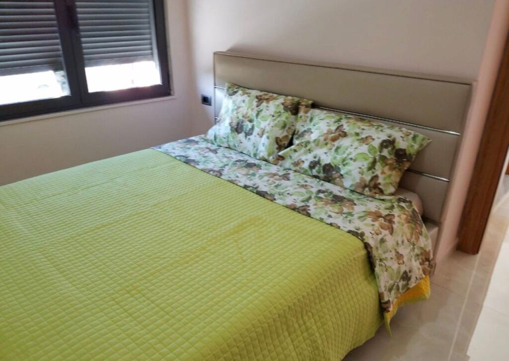 Jepet me qira 1+1 Rruga Myslym Shyri 600€