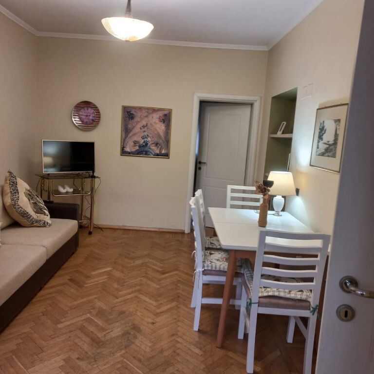 Qera | Apartament 1 + 1 | Qender | 600 €/muaj