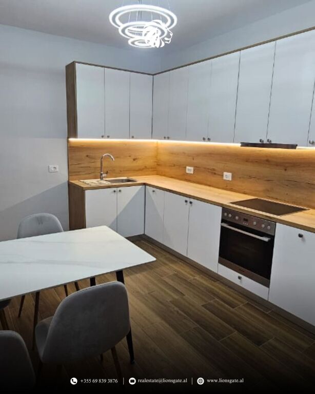 JEPET ME QERA APARTAMENT 2+1+2 – Ish Profarma, Tiranë