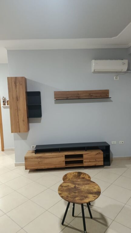 Apartament 2+1 me qera, Rruga 4 Deshmoret