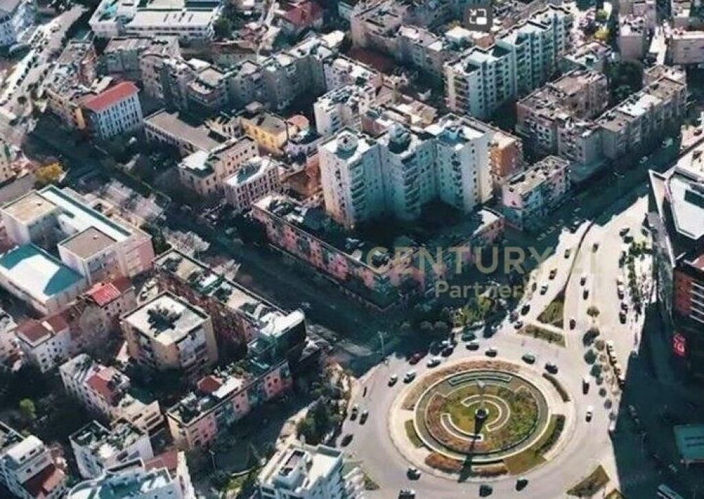 Shitet apartament 2+1+2 në Don Bosko – Pallat i ri, gati për banim