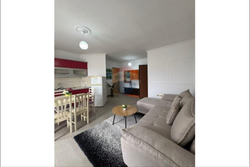 Apartament per qera 1+1 tek Komuna e Parisit
