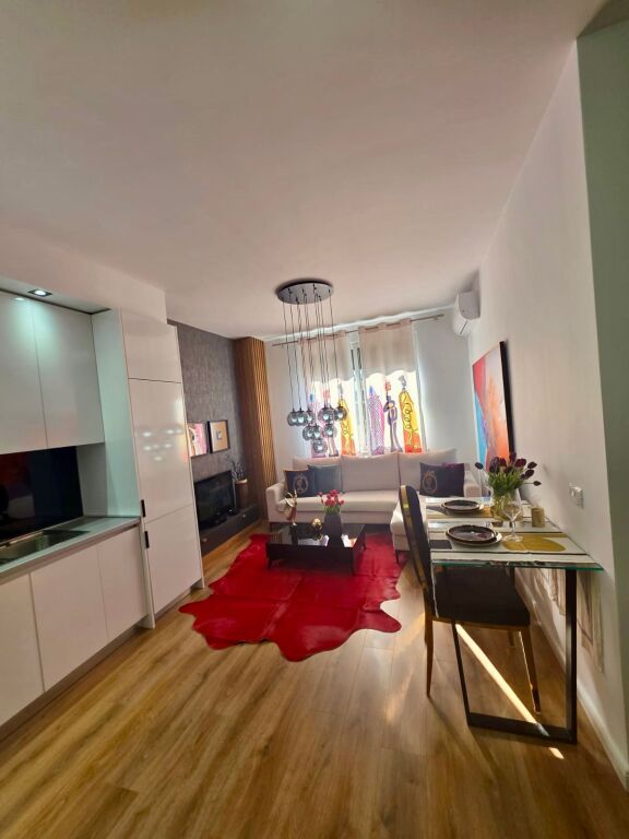 📣 SHITET Apartament 1+1 📍 Prane Mozaikut Te Tiranes ✨